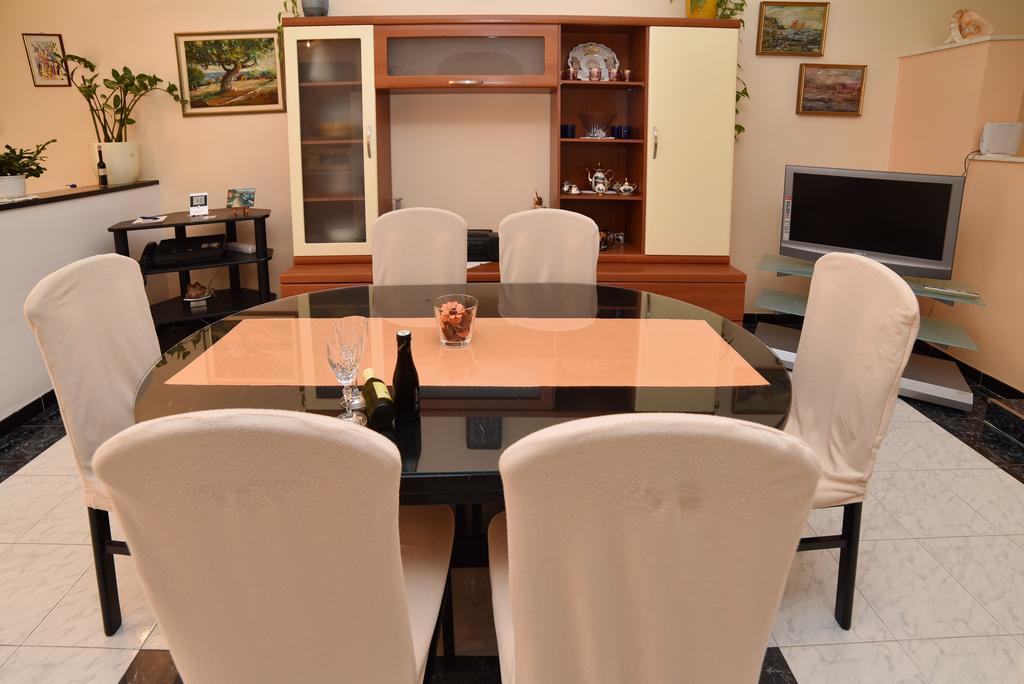 Enjoy Apartment Split