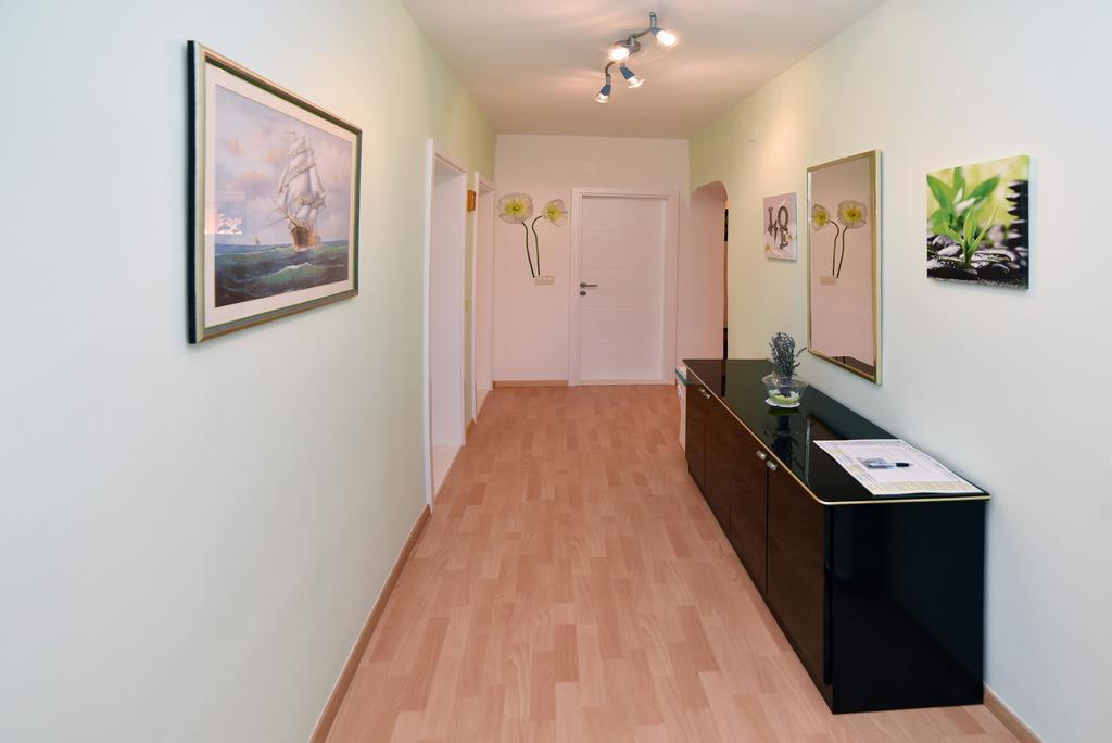 Apartment Enjoy Split